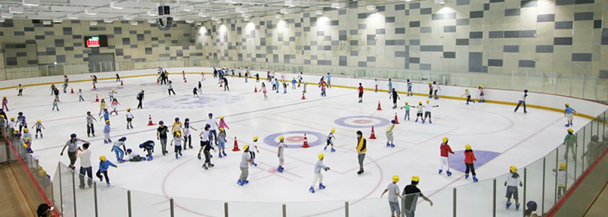 울산과학대학교 아산체육관 아이스링크 사진